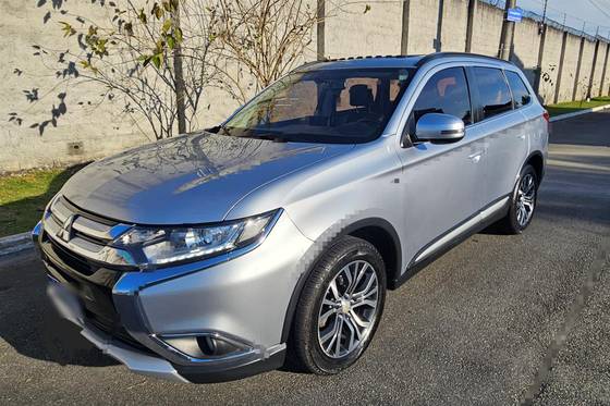 MITSUBISHI OUTLANDER 3.0 GT 4X4 V6 24V GASOLINA 4P AUTOMÁTICO MITSUBISHI OUTLANDER 3.0 GT 4X4 V6 24V GASOLINA 4P AUTOMÁTICO
